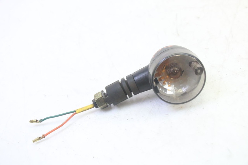 photo de FRONT LEFT TURN SIGNAL DAELIM HISTORY 125 (2001 - 2002) - Zoom on usage condition
