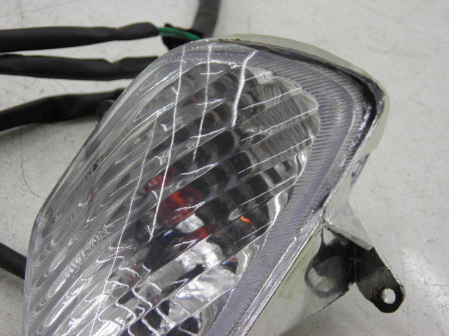 photo de FRONT LEFT TURN SIGNAL  JM MOTOR S-MAX 125 (2010 - 2014) - Fixing points details