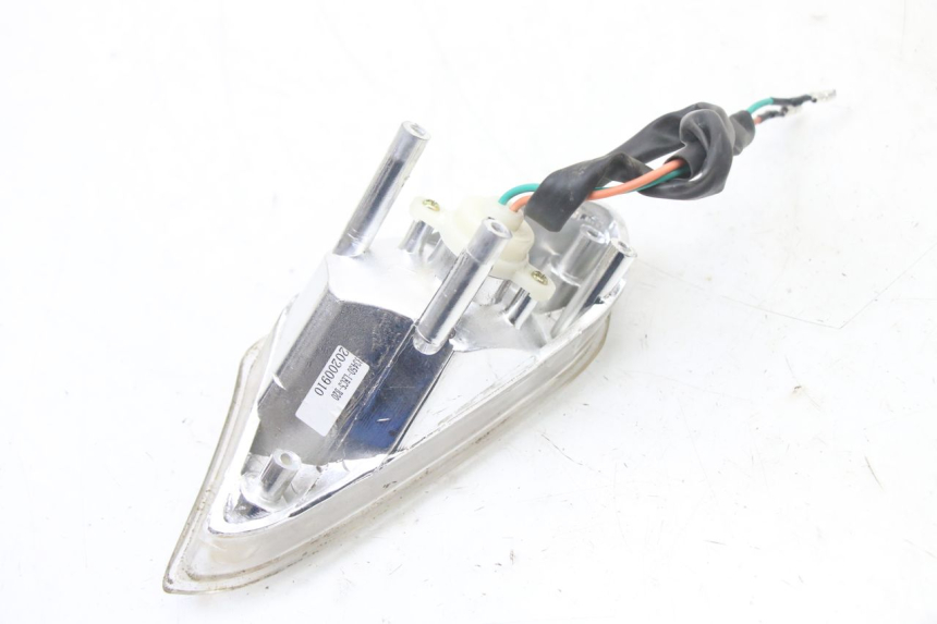 photo de LEFT FRONT TURN SIGNAL KYMCO AGILITY 4T 50 (2018 - 2022) - Alternative perspective