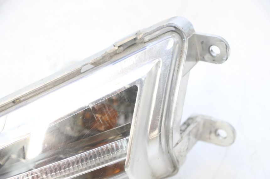 photo de LEFT FRONT TURN SIGNAL PIAGGIO LIBERTY IGET 4T 50 (2015 - 2020) - Component zoom
