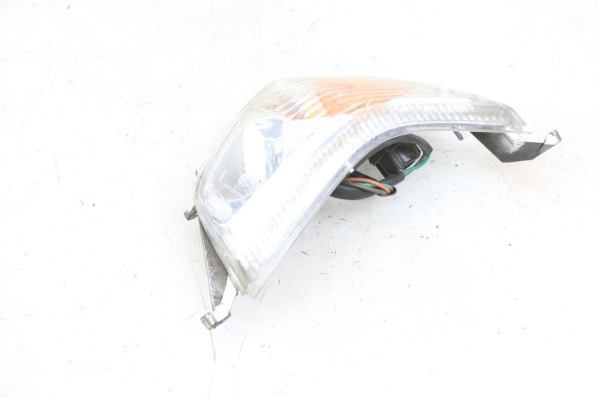 photo de FRONT LEFT TURN SIGNAL  KYMCO LIKE 125 (2009 - 2016) - Additional view of the item