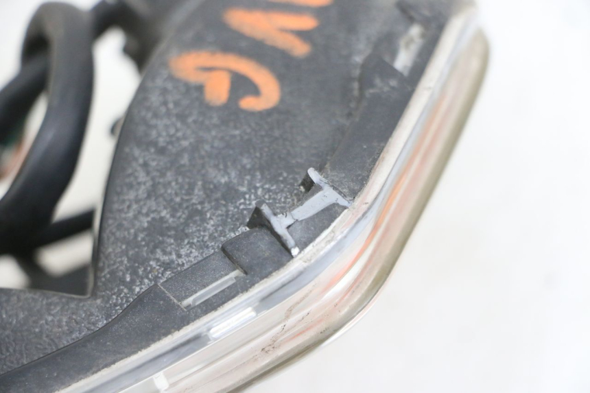 photo de FRONT LEFT TURN SIGNAL  KYMCO LIKE 125 (2009 - 2016) - Zoom on usage condition