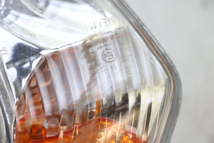 photo de FRONT LEFT TURN SIGNAL  KYMCO LIKE 125 (2009 - 2016) - Surface and material condition