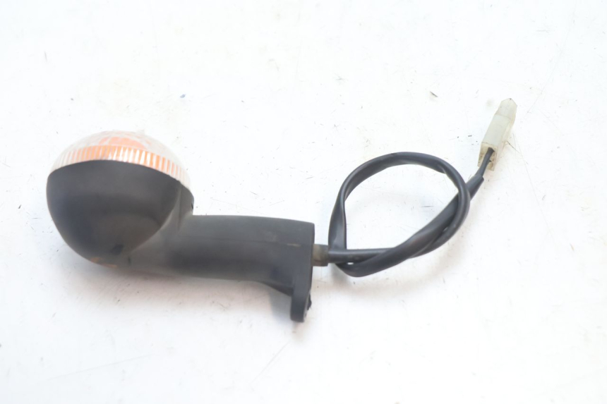 photo de FRONT LEFT TURN SIGNAL PEUGEOT LUDIX ONE 50 (2004 - 2013) - Alternative perspective