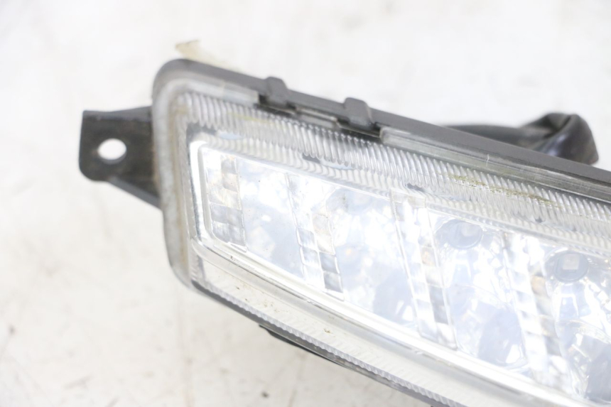 photo de FRONT LEFT TURN SIGNAL MASH CITY 4T 50 (2018 - 2020) - Fixing points details