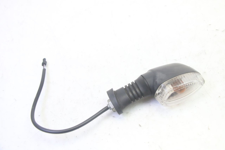 photo de FRONT LEFT TURN SIGNAL PIAGGIO MP3 RL 250 (2006 - 2010) - Main view