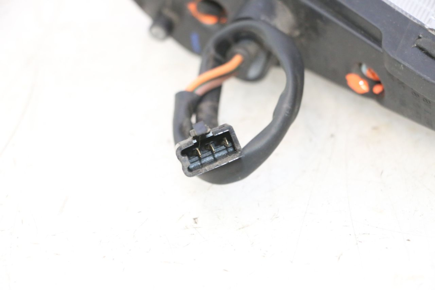 photo de FRONT LEFT TURN SIGNAL KYMCO LIKE 4T 50 (2019 - 2025) - Fixing points details