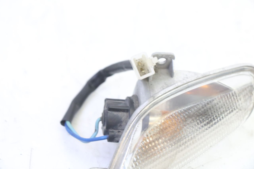 photo de FRONT LEFT TURN SIGNAL PIAGGIO NEW TYPHOON 50 (2010 - 2017) - Technical close-up