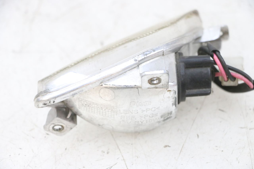 photo de FRONT LEFT TURN SIGNAL  PIAGGIO NEW TYPHOON 50 (2018 - 2021) - Fixing points details