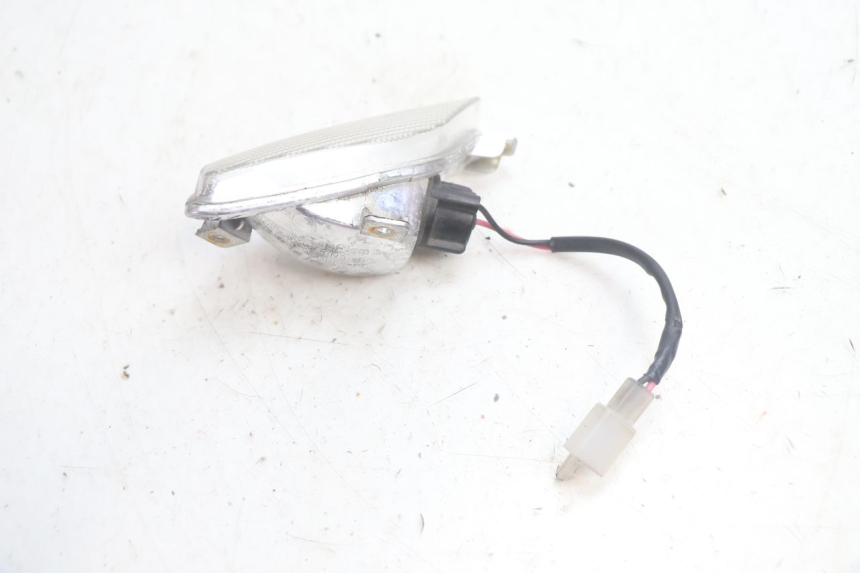 photo de FRONT LEFT TURN SIGNAL  PIAGGIO NEW TYPHOON 50 (2018 - 2021) - Zoom on usage condition