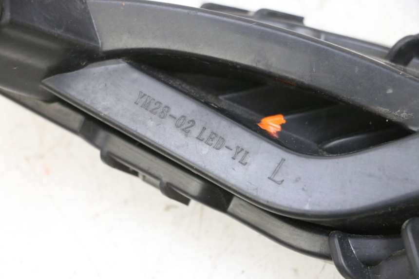 photo de FRONT LEFT TURN SIGNAL JM MOTORS OLDIES GT 4T 50 (2018 - 2025) - Zoom on usage condition