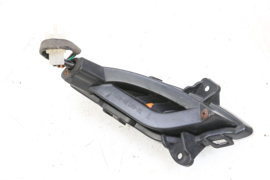 photo de FRONT LEFT TURN SIGNAL JM MOTORS OLDIES GT 4T 50 (2018 - 2025) - Alternative perspective