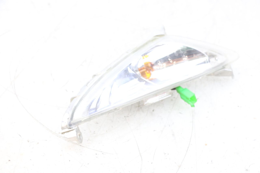 photo de FRONT LEFT TURN SIGNAL SYM ORBIT 2 4T 50 (2008 - 2017) - Technical close-up