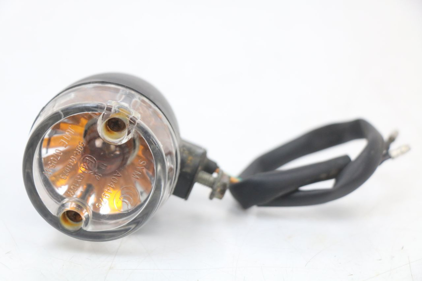 photo de FRONT LEFT TURN SIGNAL  SYM ORBIT 50 (2008 - 2010) - Zoom on usage condition