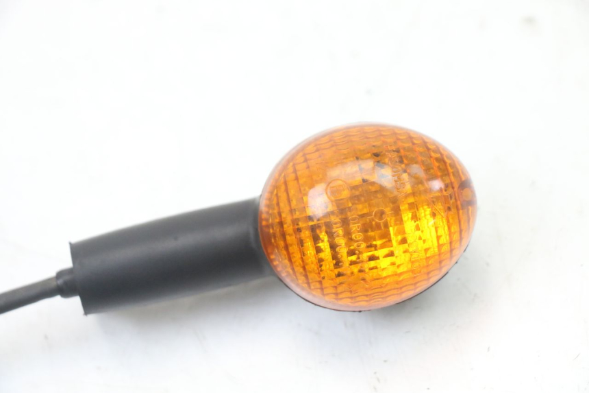 photo de FRONT LEFT TURN SIGNAL PEUGEOT LUDIX ONE 50 (2005 - 2008) - Zoom on usage condition