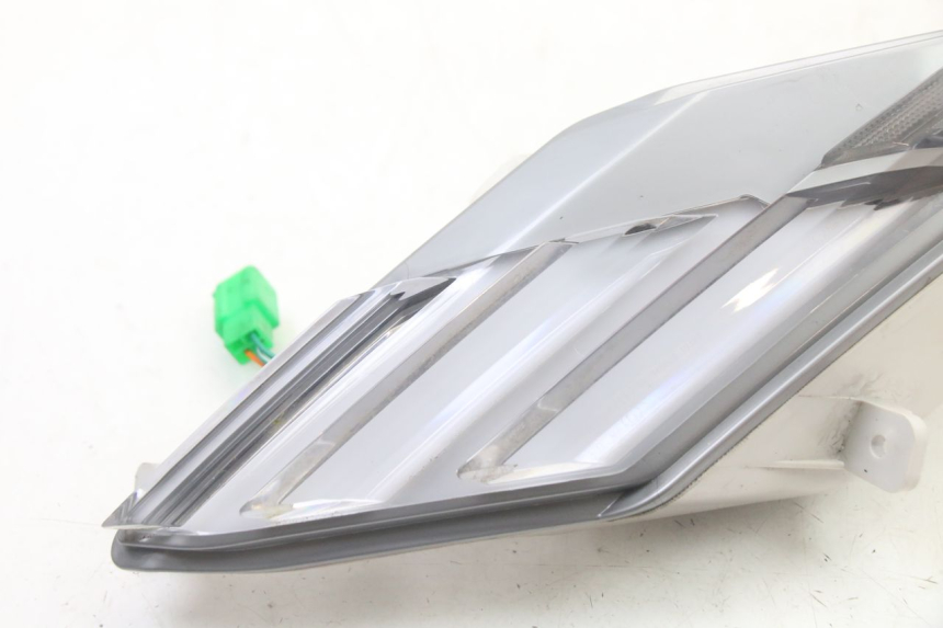 photo de FRONT LEFT TURN SIGNAL PEUGEOT TWEET 4T 50 (2023 - 2025) - Component detail