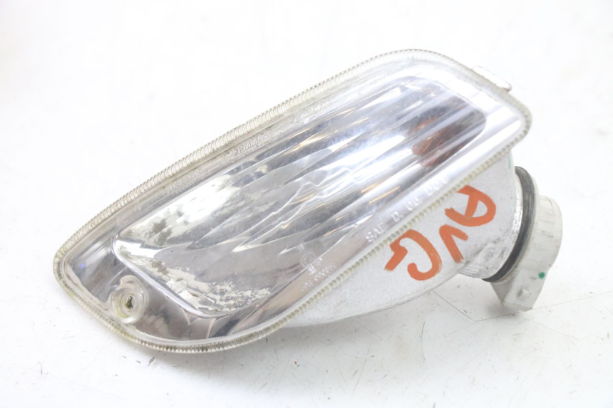 photo de FRONT LEFT TURN SIGNAL PIAGGIO VESPA LX IE 125 (2010 - 2012) - Alternative perspective
