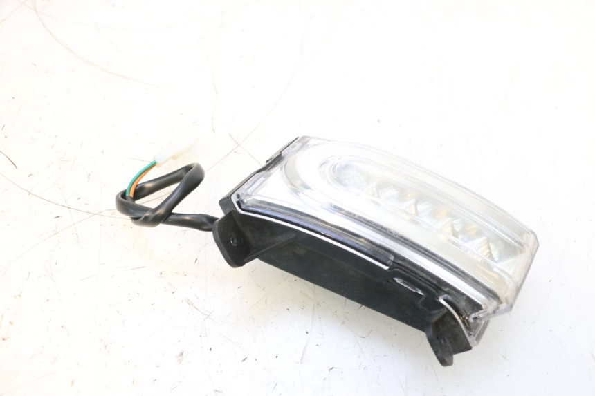 photo de FRONT LEFT TURN SIGNAL EFUN PUSA 1 - Component detail
