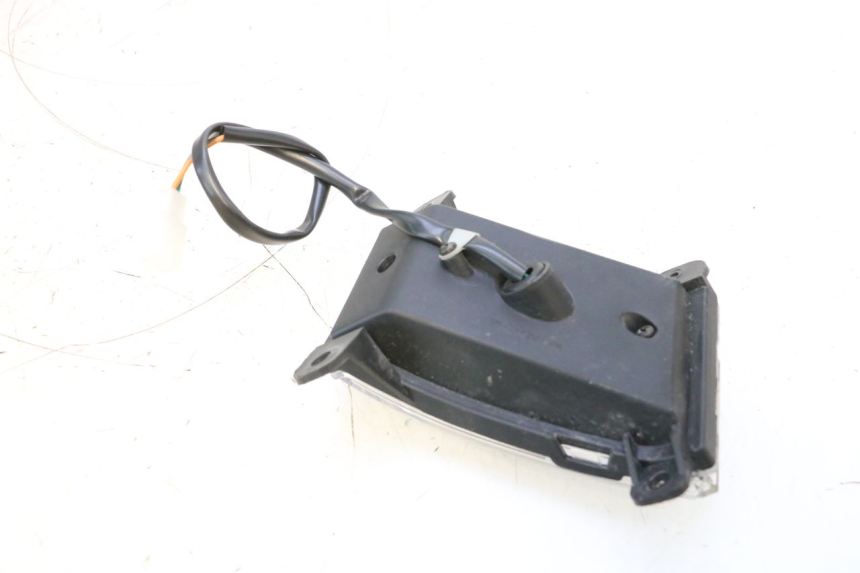 photo de FRONT LEFT TURN SIGNAL EFUN PUSA 1 - Zoom on usage condition