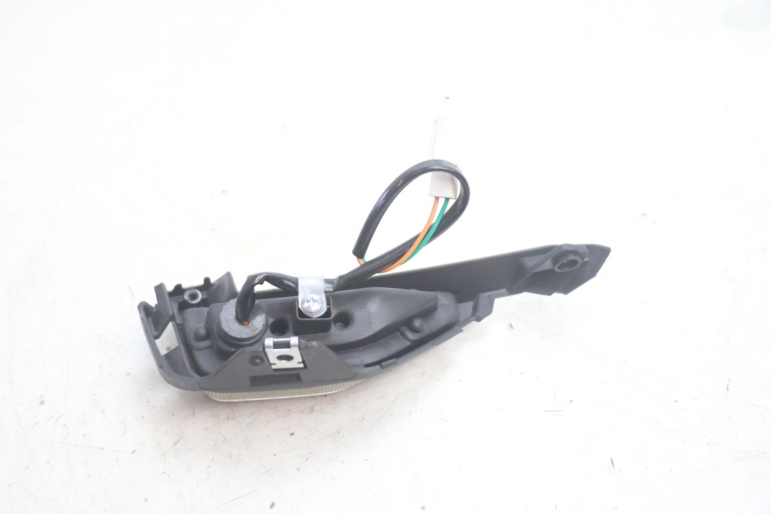 photo de FRONT LEFT TURN SIGNAL JM MOTORS R-MAX TECH 50 (2024 - 2026) - Alternative perspective