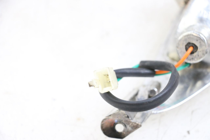 photo de LEFT FRONT TURN SIGNAL TNT MOTOR ROMA 10' 4T 50 (2019 - 2022) - Zoom on usage condition