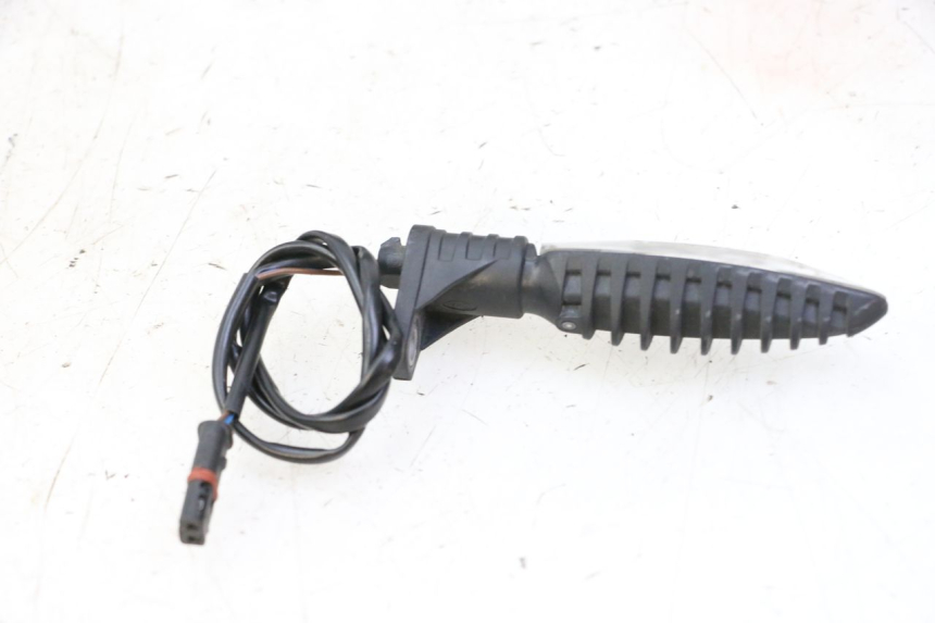 photo de FRONT LEFT TURN SIGNAL BMW S RR ABS S1000RR 1000 (2015 - 2018) - Technical close-up