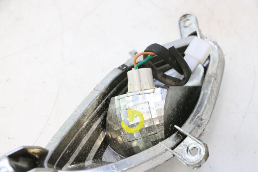 photo de FRONT LEFT TURN SIGNAL  JM MOTORS SANTANA 50 (2014 - 2023) - Zoom on usage condition