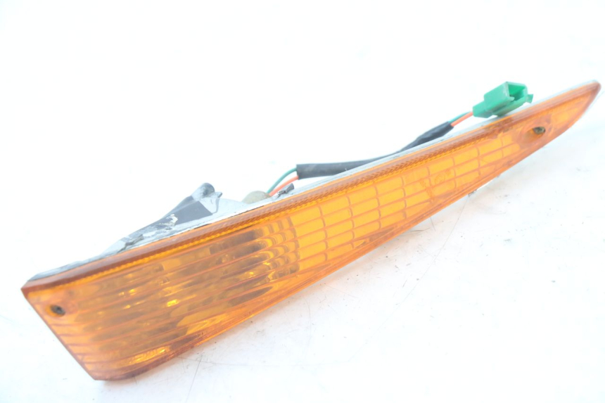 photo de LEFT FRONT TURN SIGNAL HONDA SCV LEAD 100 (2003 - 2007) - Alternative perspective