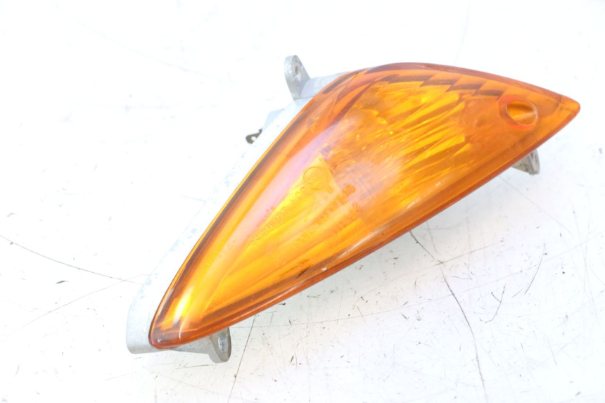 photo de FRONT LEFT TURN SIGNAL HONDA SH 125 (2001 - 2003) - Zoom on usage condition