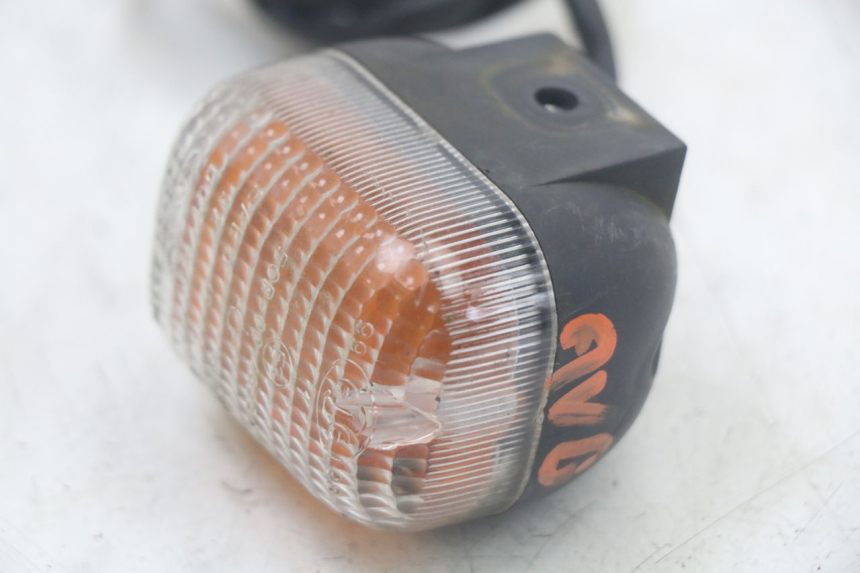 photo de LEFT FRONT TURN SIGNAL MBK STUNT NAKED 50 (2004 - 2018) - Zoom on usage condition