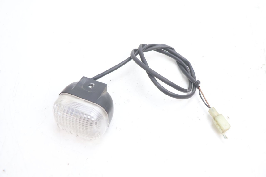 photo de LEFT FRONT TURN SIGNAL MBK STUNT NAKED 50 (2004 - 2018) - Zoom on usage condition