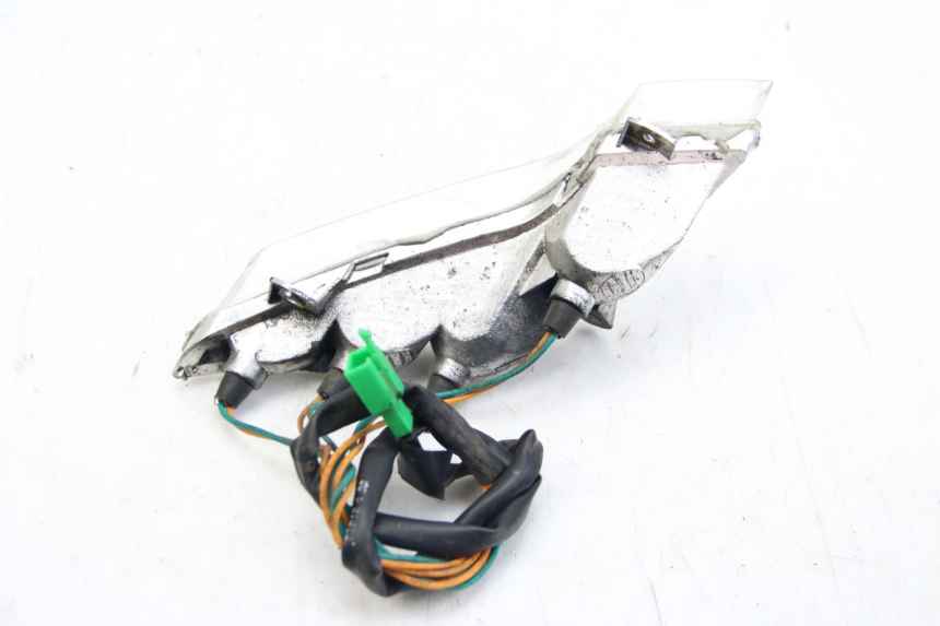 photo de LEFT FRONT TURN SIGNAL PEUGEOT TWEET 4T 50 (2010 - 2014) - Alternative perspective