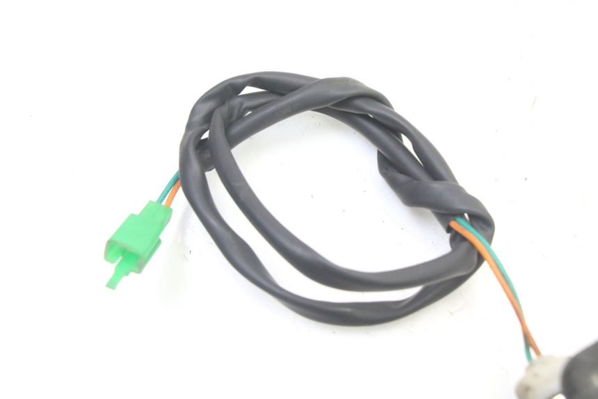 photo de FRONT LEFT TURN SIGNAL PEUGEOT TWEET 4T 50 (2014 - 2019) - Technical close-up