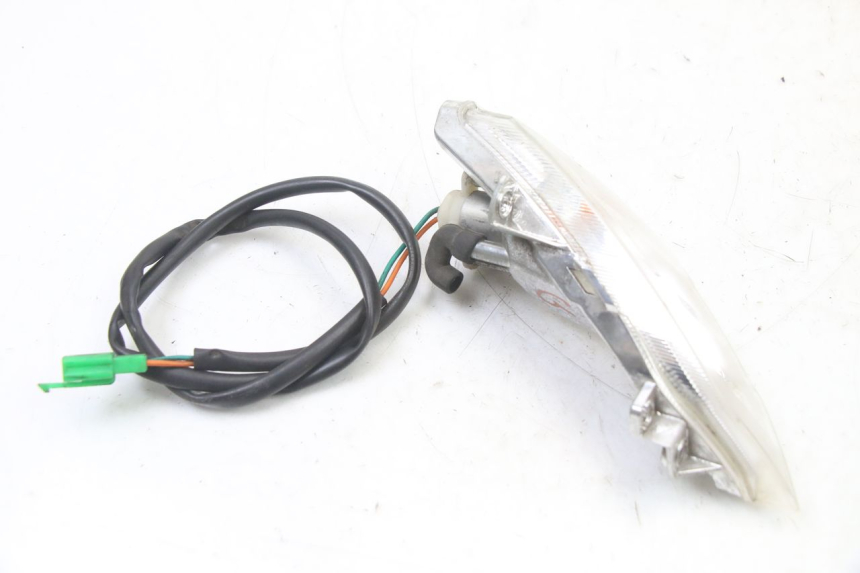 photo de FRONT LEFT TURN SIGNAL PEUGEOT TWEET PRO CARGO 50 (2018 - 2022) - Alternative perspective