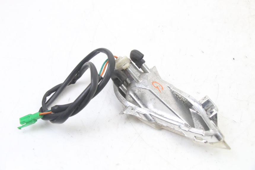 photo de FRONT LEFT TURN SIGNAL PEUGEOT TWEET PRO CARGO 50 (2018 - 2022) - Product overview