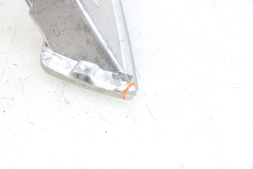 photo de LEFT FRONT TURN SIGNAL PIAGGIO VESPA GTS SUPER IE 125 (2009 - 2016) - Component detail
