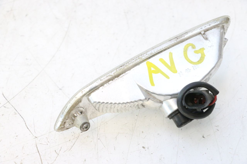 photo de LEFT FRONT TURN SIGNAL PIAGGIO VESPA PRIMAVERA 2T 50 (2013 - 2018) - Checked used part