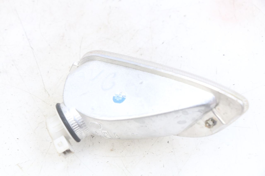 photo de LEFT FRONT TURN SIGNAL PIAGGIO VESPA S 2T 50 (2007 - 2014) - Zoom on usage condition