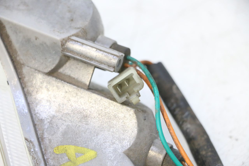 photo de FRONT LEFT TURN SIGNAL  PEUGEOT VIVACITY NEW 2T 50 (2008 - 2017) - Technical close-up