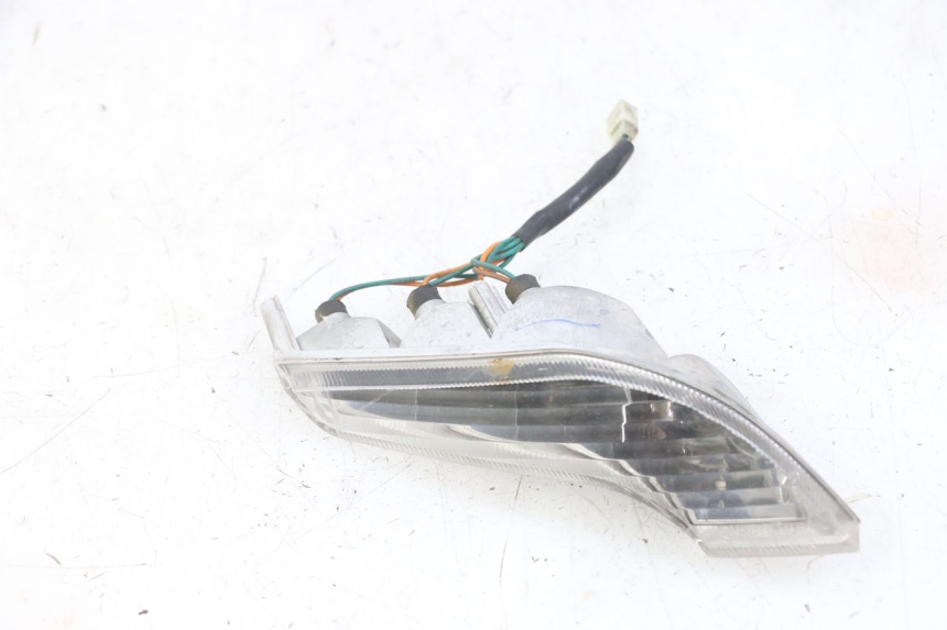 photo de LEFT FRONT TURN SIGNAL PEUGEOT VIVACITY NEW 4T 50 (2008 - 2017) - Alternative perspective