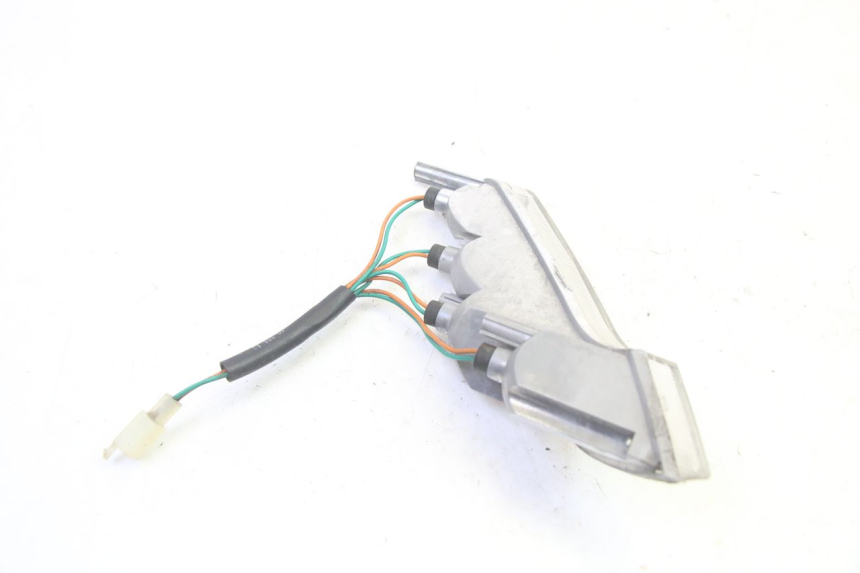 photo de LEFT FRONT TURN SIGNAL PEUGEOT VIVACITY NEW 4T 50 (2008 - 2017) - Product overview