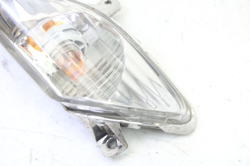 photo de FRONT LEFT TURN SIGNAL MBK WAAP 125 (2008 - 2013) - Zoom on usage condition
