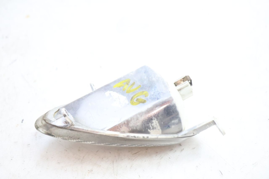 photo de FRONT LEFT TURN SIGNAL YAMAHA YP MAJESTY 125 (2002 - 2006) - Alternative perspective