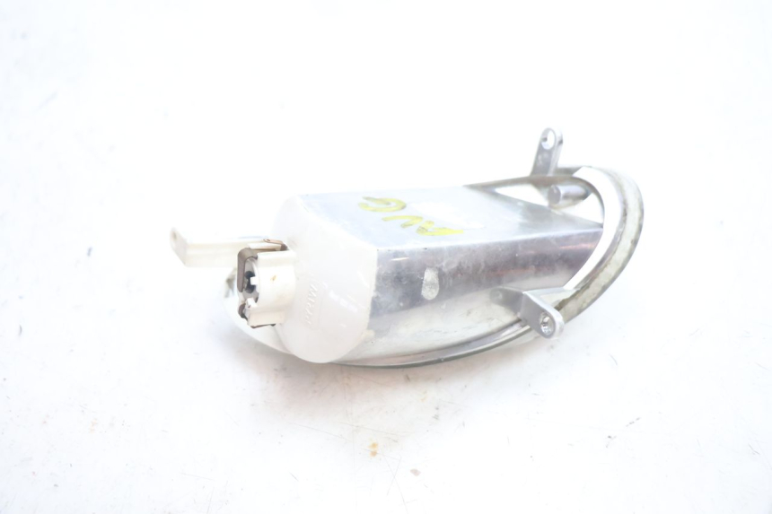 photo de FRONT LEFT TURN SIGNAL YAMAHA YP MAJESTY 125 (2002 - 2006) - Technical close-up
