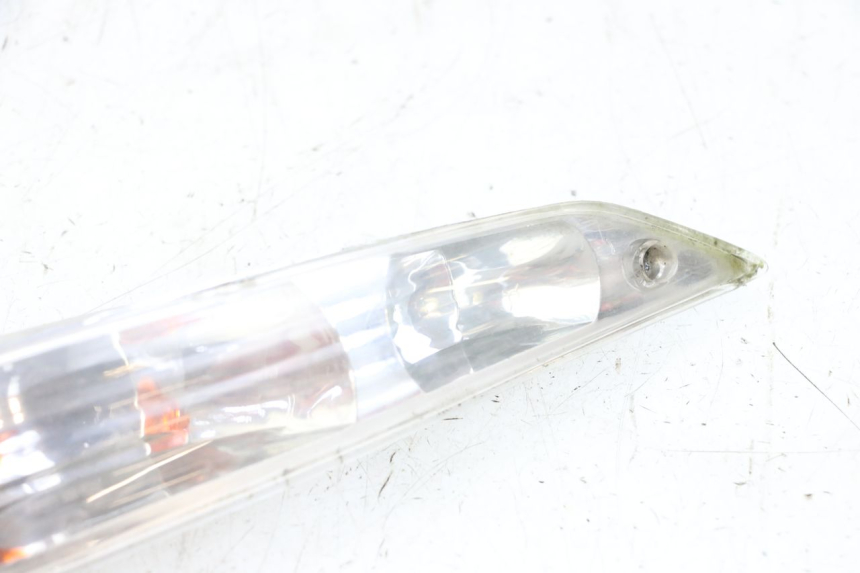 photo de LEFT FRONT TURN SIGNAL PIAGGIO ZIP 2T 50 (2009 - 2019) - Distinctive features