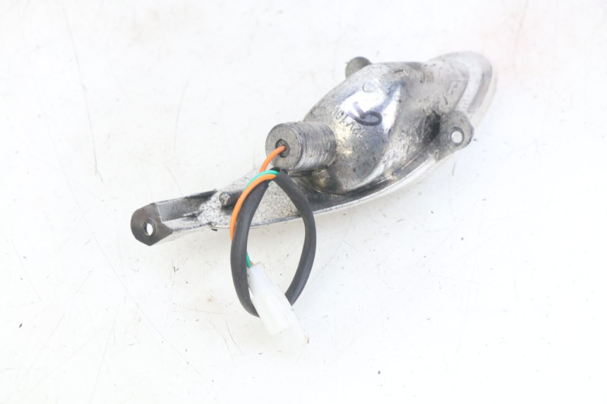 photo de LEFT FRONT TURN SIGNAL UNIVERSAL BIKE ZN50QT-11B 50 (2018 - 2021) - Alternative perspective