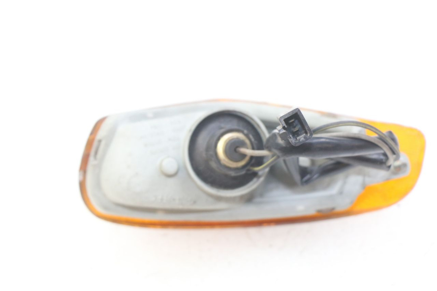 photo de LEFT FRONT TURN SIGNAL KAWASAKI ZZR 600 (1995 - 2004) - Technical close-up