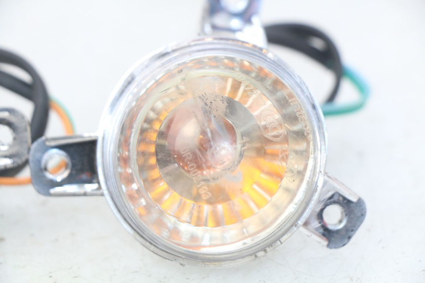 photo de FRONT TURN SIGNAL EUROCKA GREEN 1 - Fixing points details