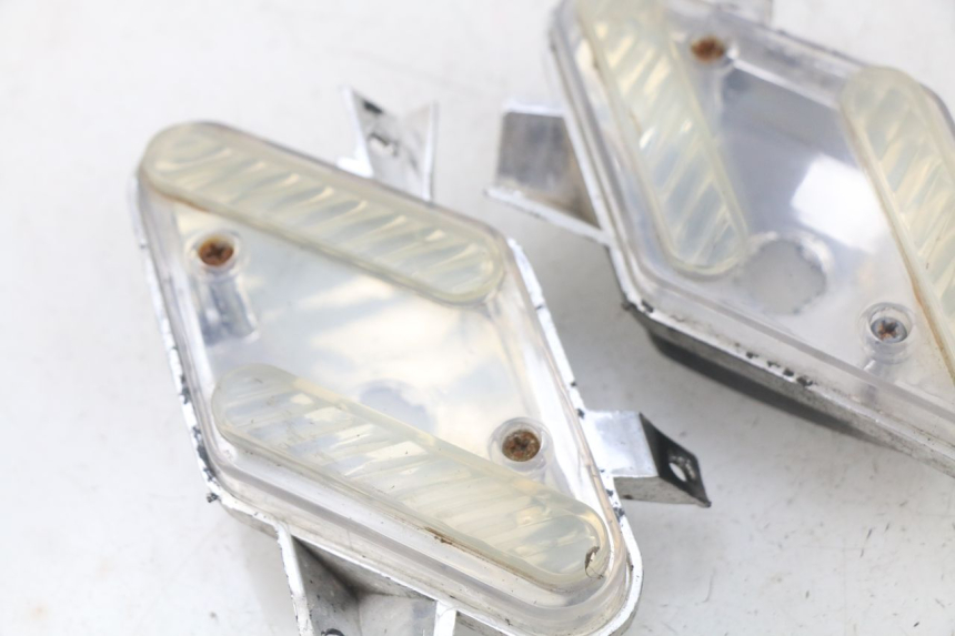 photo de FRONT TURN SIGNAL JONWAY GTX 2T 50 (2014 - 2020) - Component detail