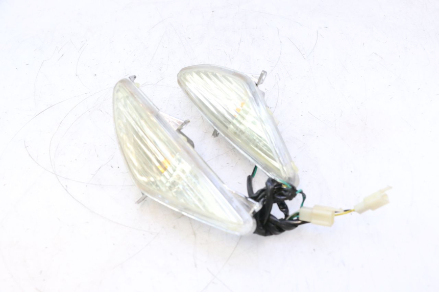 photo de FRONT TURN SIGNAL RIDE JUMP 2T 50 (2012 - 2017) - Additional view of the item